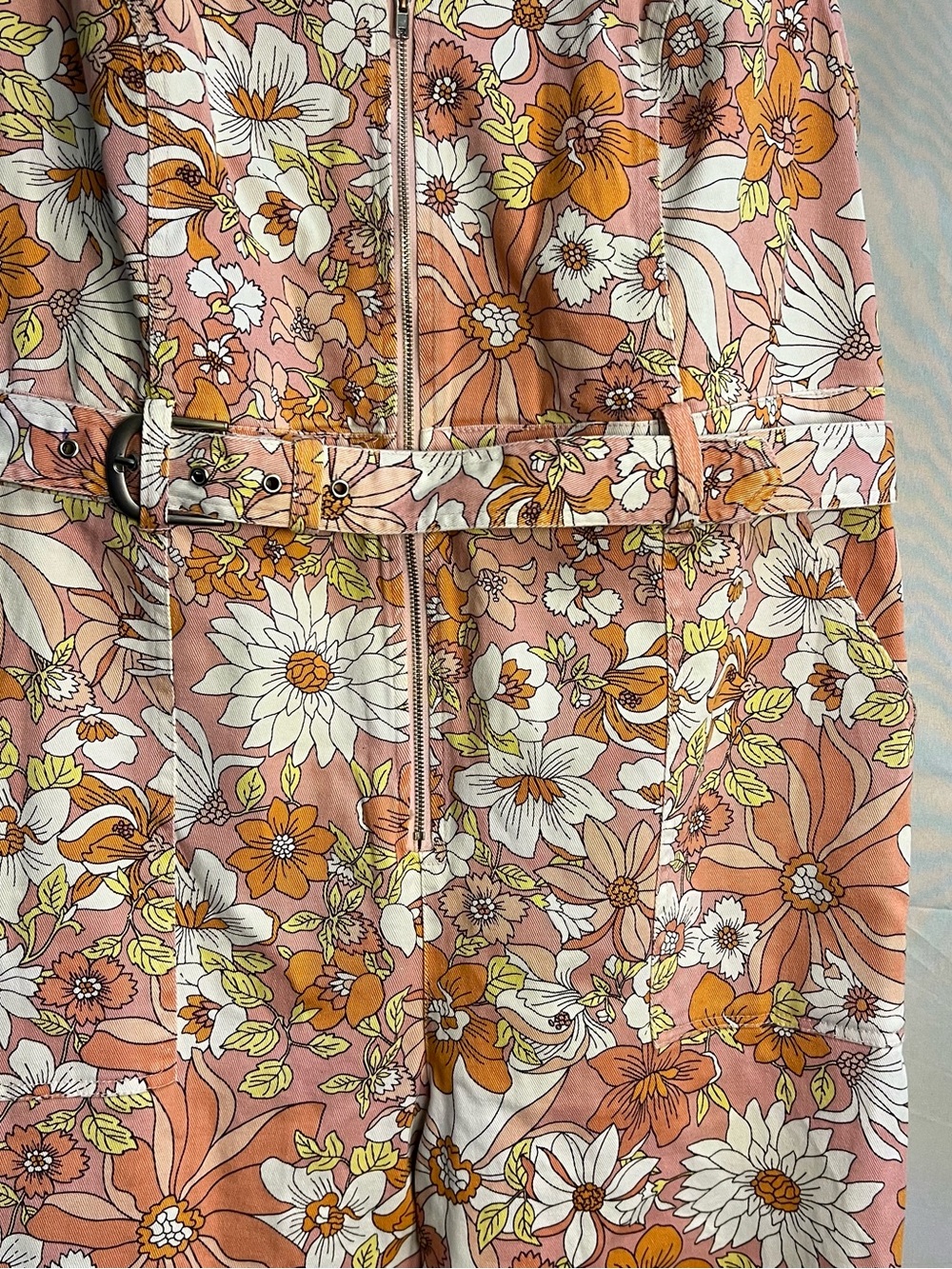Skies Are Blue Peach & White Floral Zip-Front Sleeveless Jumpsuit - Picture 2 of 7